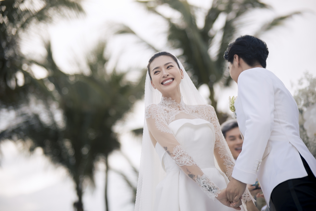 Hoa cầm tay trong đám cưới Ngô Thanh Vân thuộc top đắt đỏ nhất thế giới - Ảnh 1.