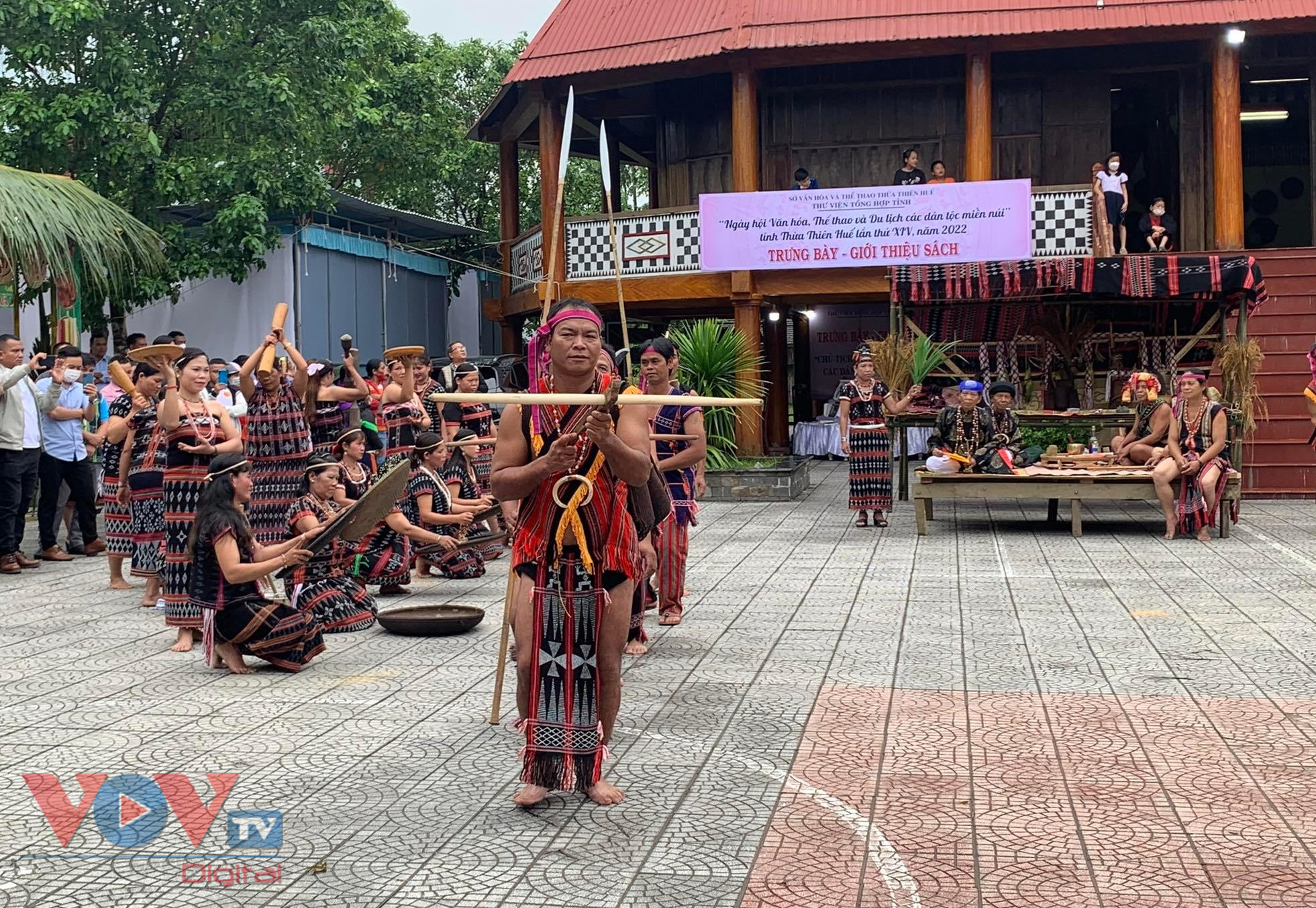 Đặc sắc 'Ngày hội Văn hóa, Thể thao và Du lịch các dân tộc miền núi' tỉnh Thừa Thiên Huế năm 2022 - Ảnh 14.