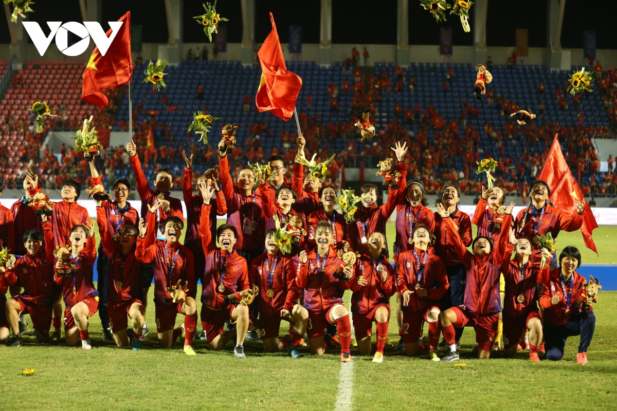 ĐT bóng đá nữ Việt Nam giành HCV SEA Games 31: Sự thống trị tuyệt đối - Ảnh 1.