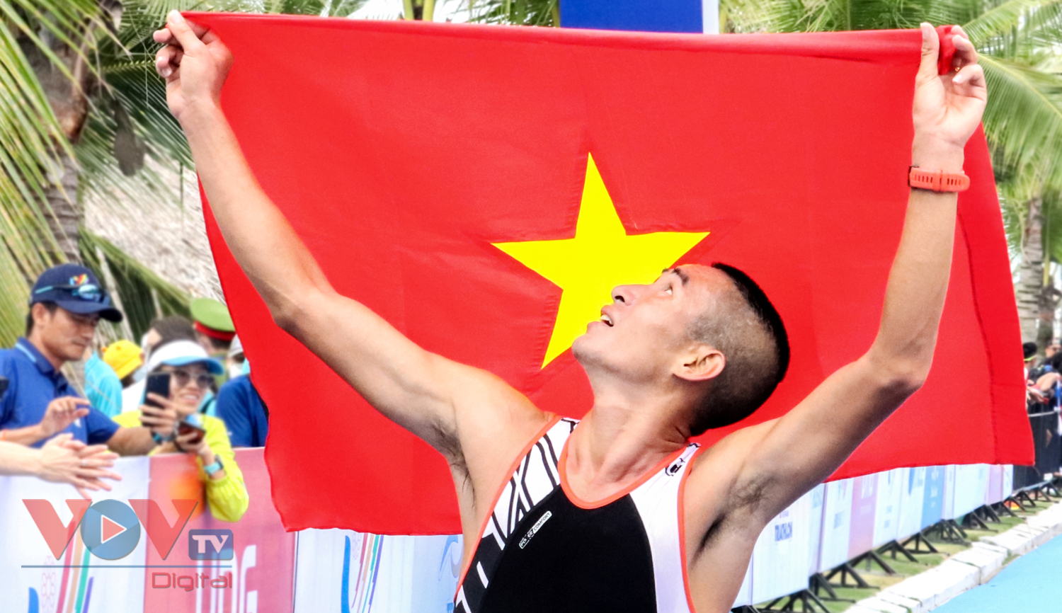 SEA Games 31: Những khoảnh khắc 'bùng nổ' trên sân đấu ở Quảng Ninh - Ảnh 7.