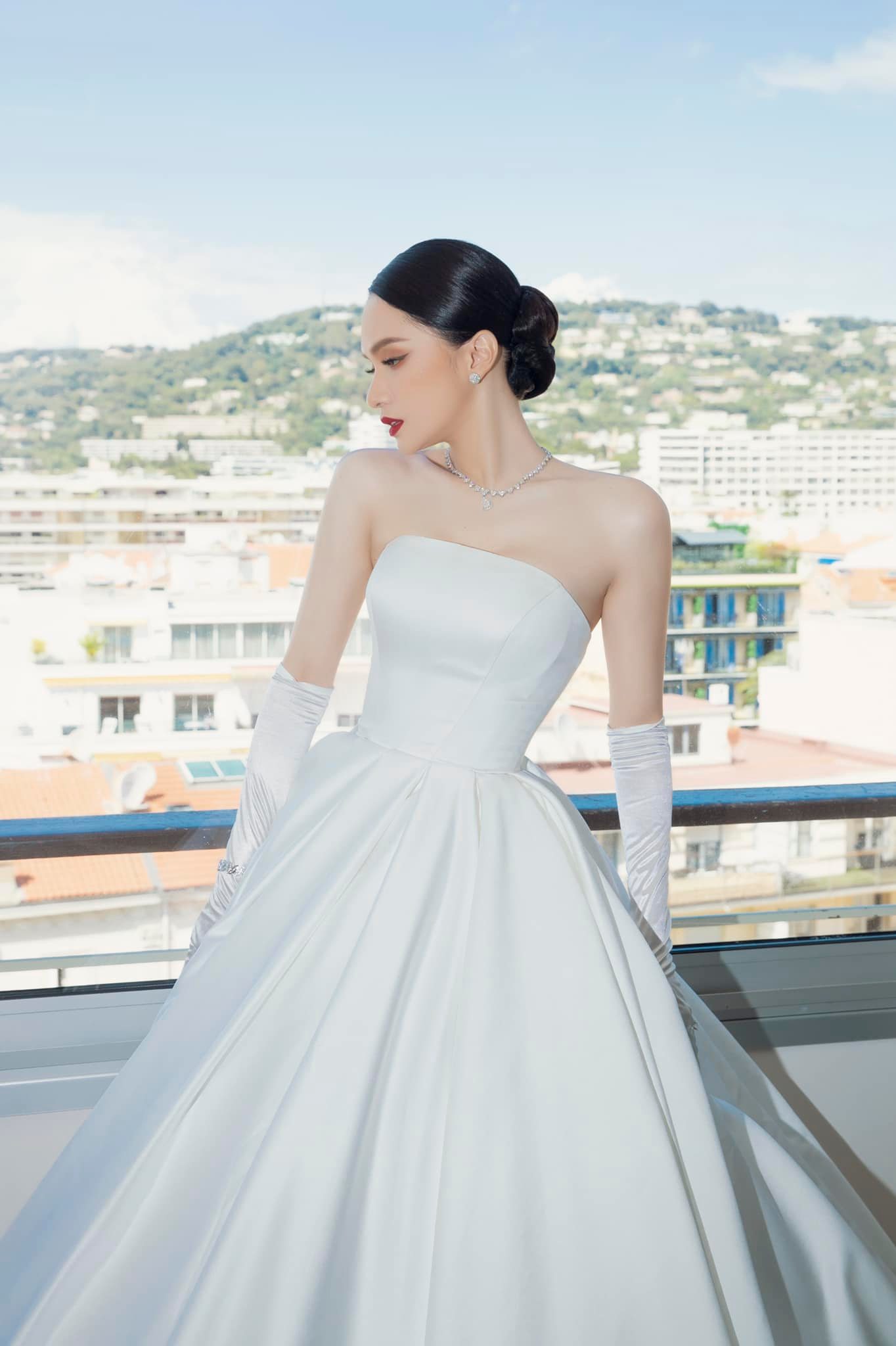Hương Giang diện váy như cô dâu, bất ngờ xuất hiện trên thảm đỏ Cannes - Ảnh 1.