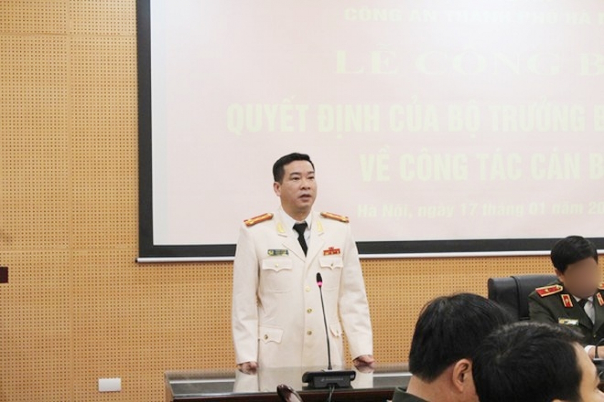 Truy tố ông Phùng Anh Lê - cựu Trưởng Công an quận Tây Hồ tội 'Nhận hối lộ' - Ảnh 1.