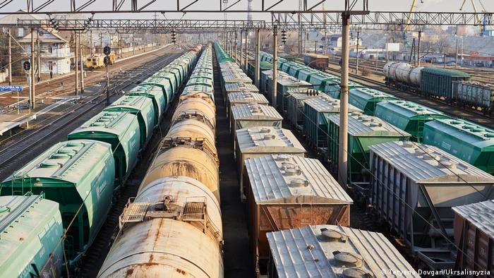 Xung đột Nga - Ukraine: Đường sắt sẽ quyết định cục diện cuộc chiến? - Ảnh 1.