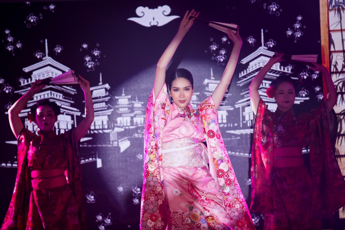 Á hậu Phương Anh chính thức trở thành đại diện Việt Nam thi Hoa hậu Quốc tế 2022 - Ảnh 2.