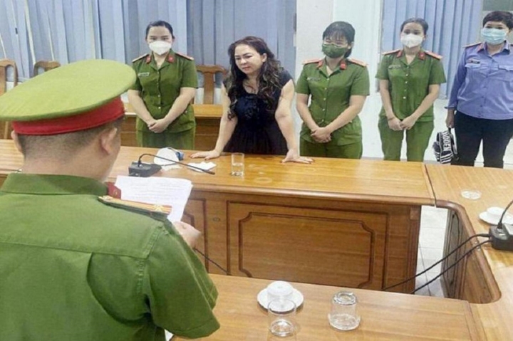 Nguyễn Phương Hằng bị tạm giam thêm 2 tháng - Ảnh 1.