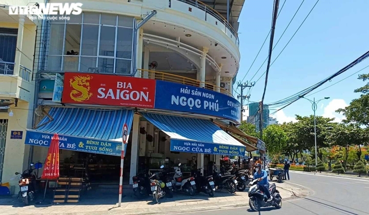 Bán suất mì xào bò giá 200 nghìn, nhà hàng ở TP Nha Trang bị phạt 21 triệu đồng - Ảnh 1.