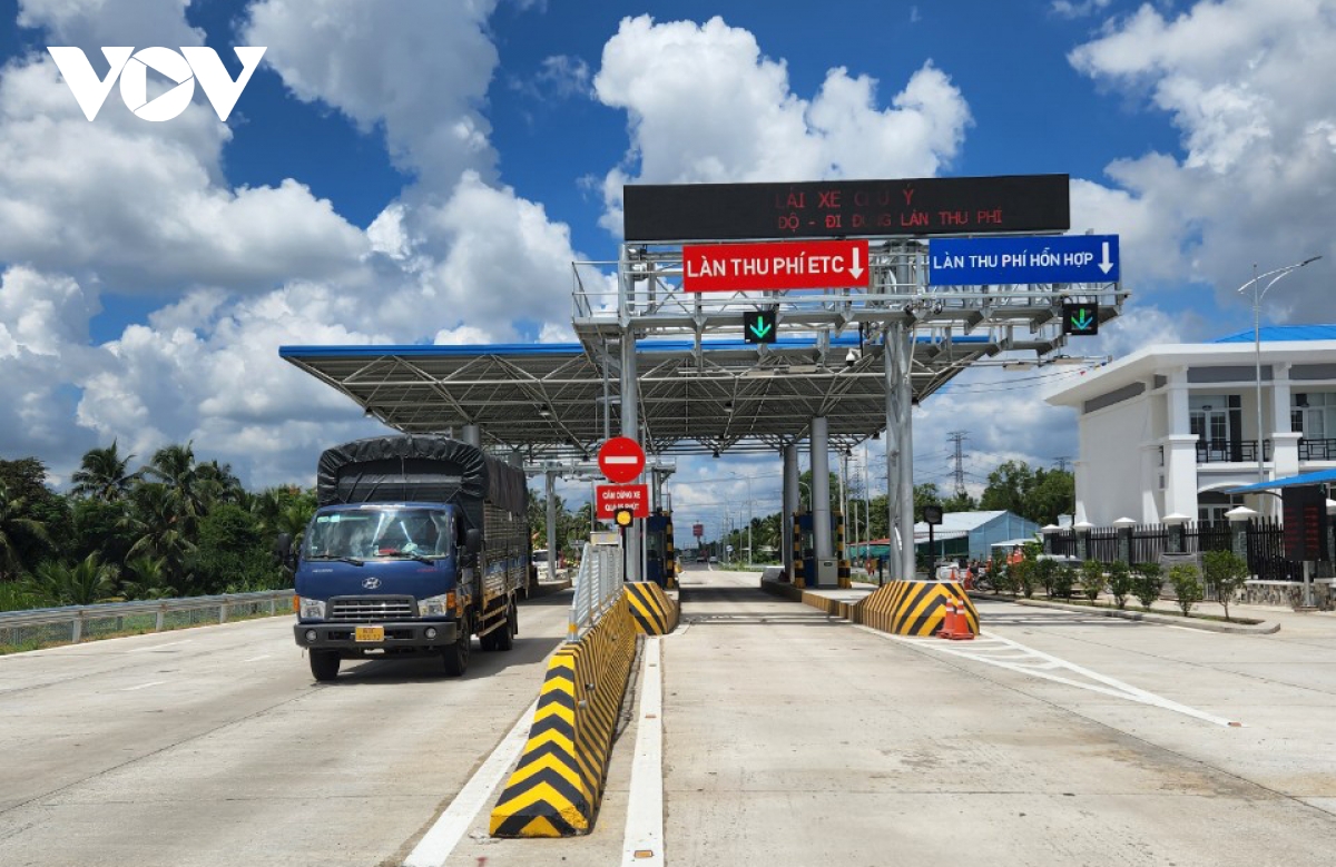 Cao tốc Trung Lương - Mỹ Thuận tiếp tục cho xe lưu thông miễn phí thêm 30 ngày - Ảnh 1.