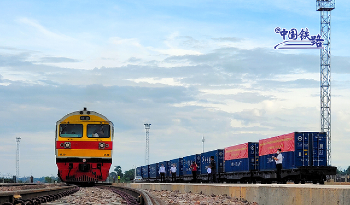 Trung Quốc kết nối vận tải hàng hóa bằng đường sắt với Lào và Thái Lan - Ảnh 1.