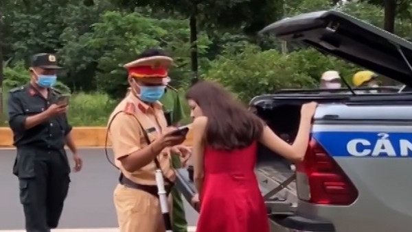 Vụ gây tai nạn rồi bỏ chạy ở Bình Phước: Nữ tài xế vi phạm nồng độ cồn - Ảnh 2.