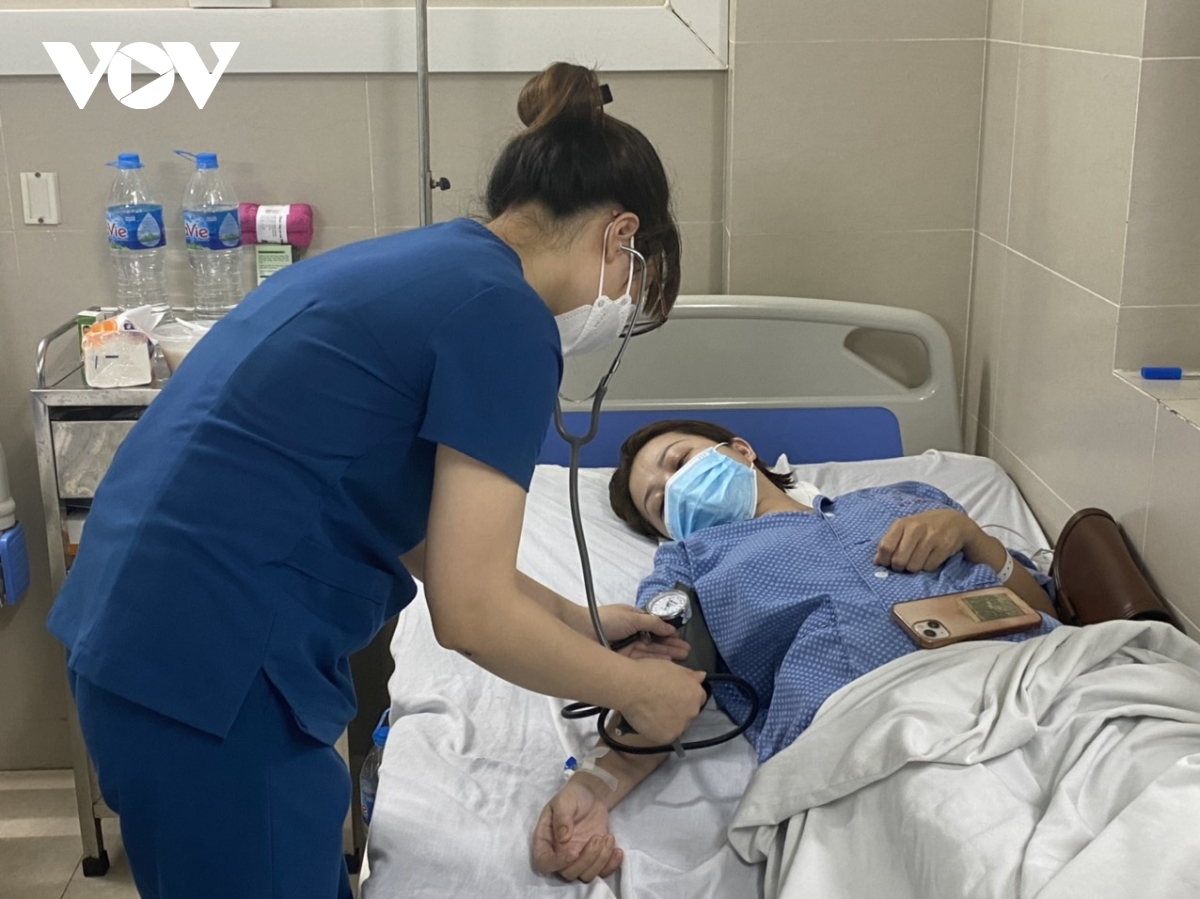 Bệnh nhân mắc cúm A tăng cao bất thường ở Hà Nội - Ảnh 1.