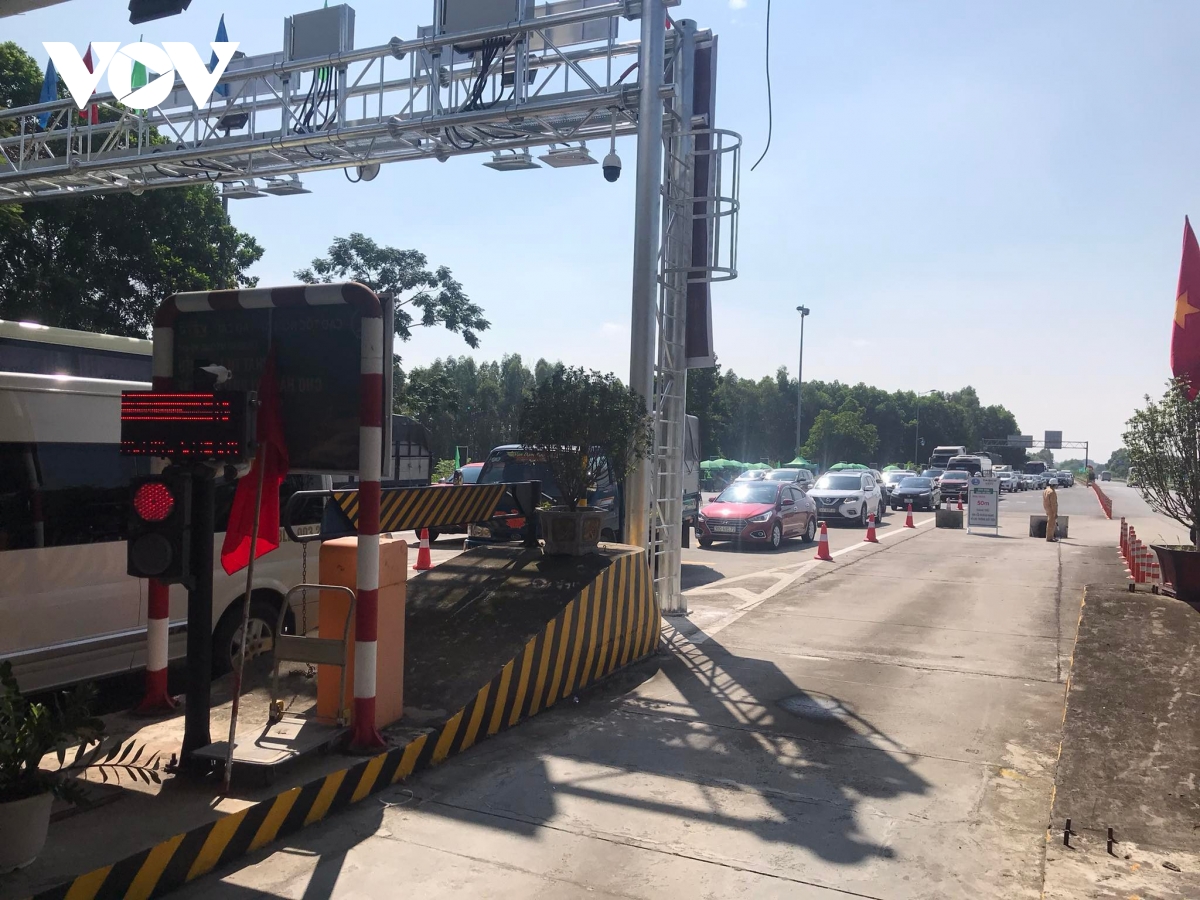 Chính thức thu phí tự động ETC trên tuyến cao tốc dài nhất Việt Nam - Ảnh 5.
