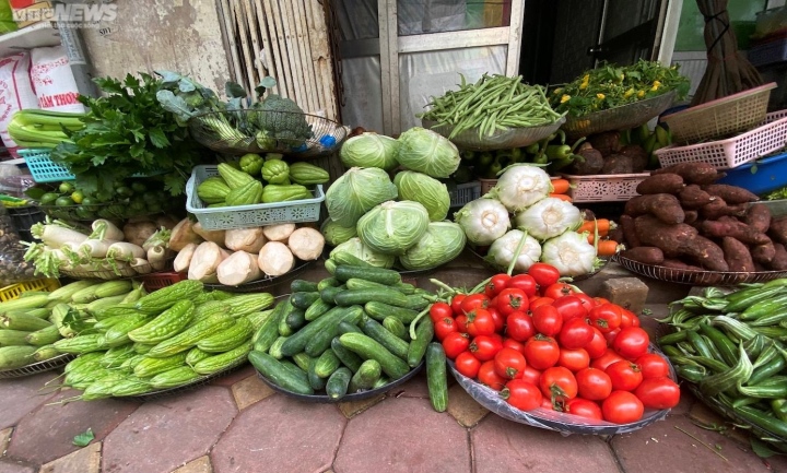 Giá thực phẩm, rau xanh bắt đầu giảm 'nhỏ giọt' - Ảnh 2.