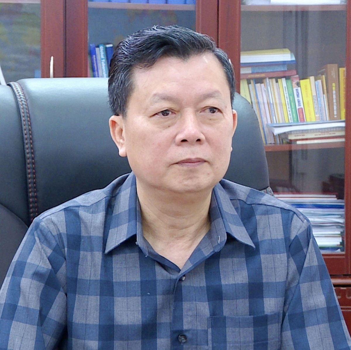 Nguyên Giám đốc CDC Quảng Ninh bị kỷ luật cảnh cáo vì 'tiệc nghỉ hưu' xa hoa - Ảnh 1.