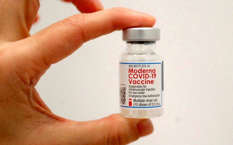 moderna_vaccine-1640015293277.jpg