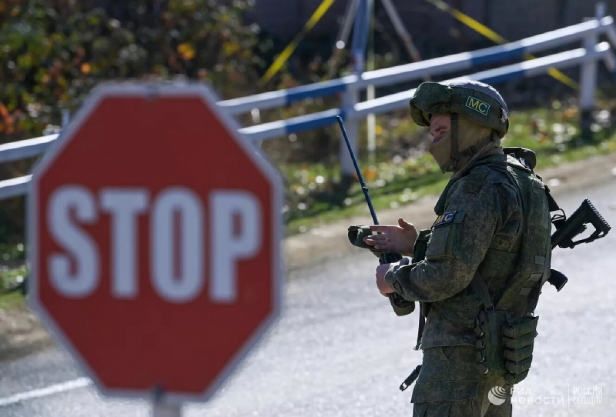 Bộ Quốc phòng Nga thông báo về vi phạm lệnh ngừng bắn ở Nagorno-Karabakh - Ảnh 1.