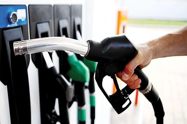 Giá xăng dầu trong nước sẽ tiếp tục giảm mạnh? - Ảnh 1.