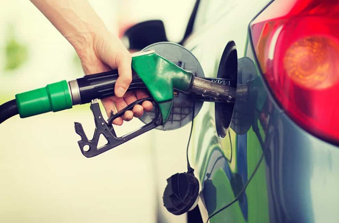 Hôm nay, giá xăng dầu có thể giảm 1.000 đồng/lít - Ảnh 1.