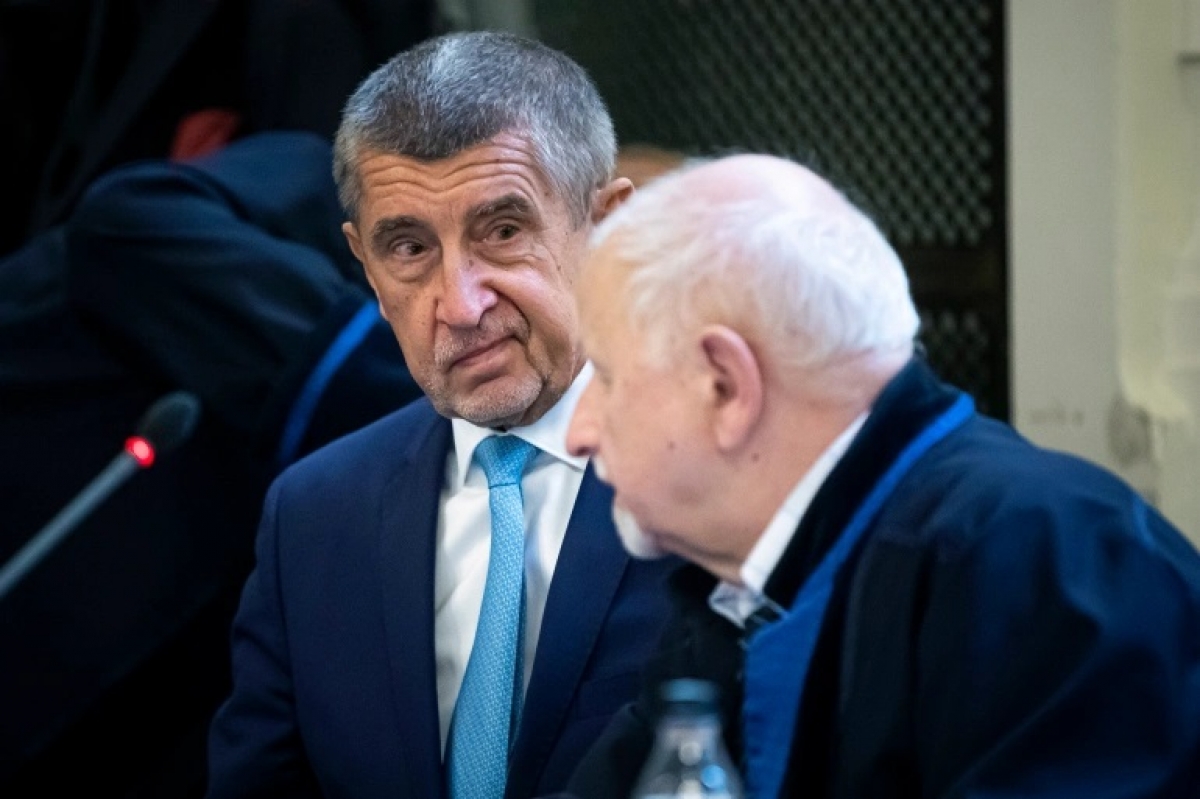 Cựu Thủ tướng Séc Babis hầu tòa với cáo buộc gian lận tiền trợ cấp của EU - Ảnh 1.