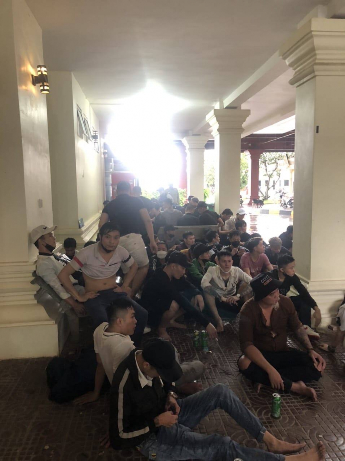Vụ hàng chục người Việt chạy khỏi Casino ở Campuchia: Sẽ hỗ trợ công dân trở về - Ảnh 2.
