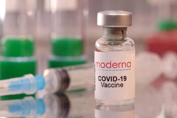 Thiếu vaccine COVID-19 Moderna cho trẻ từ 6 đến dưới 12 tuổi: Bộ Y tế lý giải - Ảnh 1.