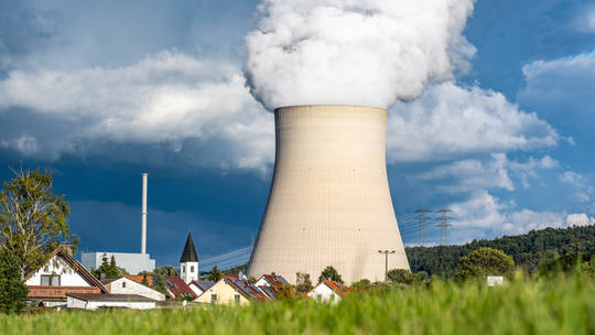 Nhà máy hạt nhân Đức gặp sự cố rò rỉ - Ảnh 1.
