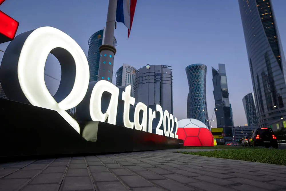 Qatar se khoan hong voi nguoi say xin tai World Cup 2022 - Anh AP.png