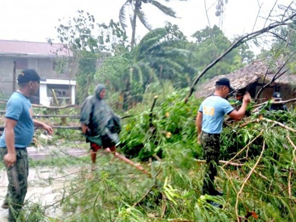 Philippines: Những thiệt hại ban đầu do siêu bão Noru - Ảnh 2.