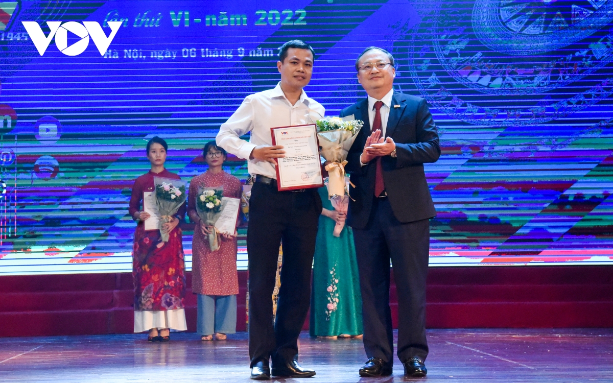 Toàn cảnh Lễ trao giải thưởng Tiếng nói Việt Nam lần thứ VI năm 2022 - Ảnh 9.