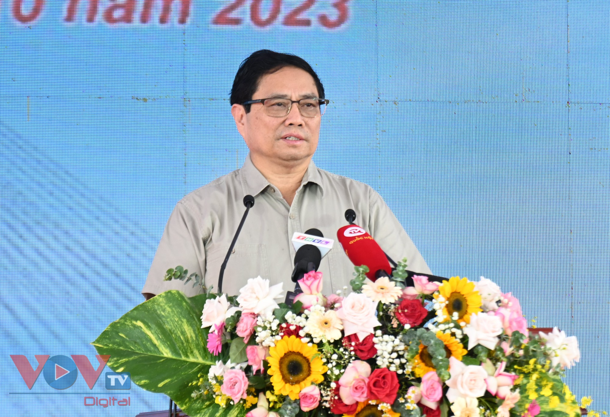 Thủ tướng Phạm Minh Chính dự khởi công Dự án đầu tư xây dựng cầu Đại Ngãi trên Quốc lộ 60 - Ảnh 3.