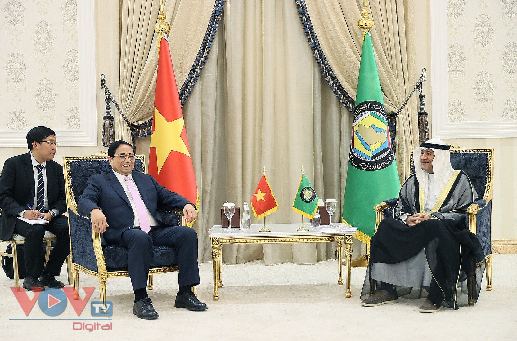 Thủ tướng Phạm Minh Chính thăm, làm việc tại Trụ sở Hội đồng Hợp tác vùng Vịnh - Ảnh 1.
