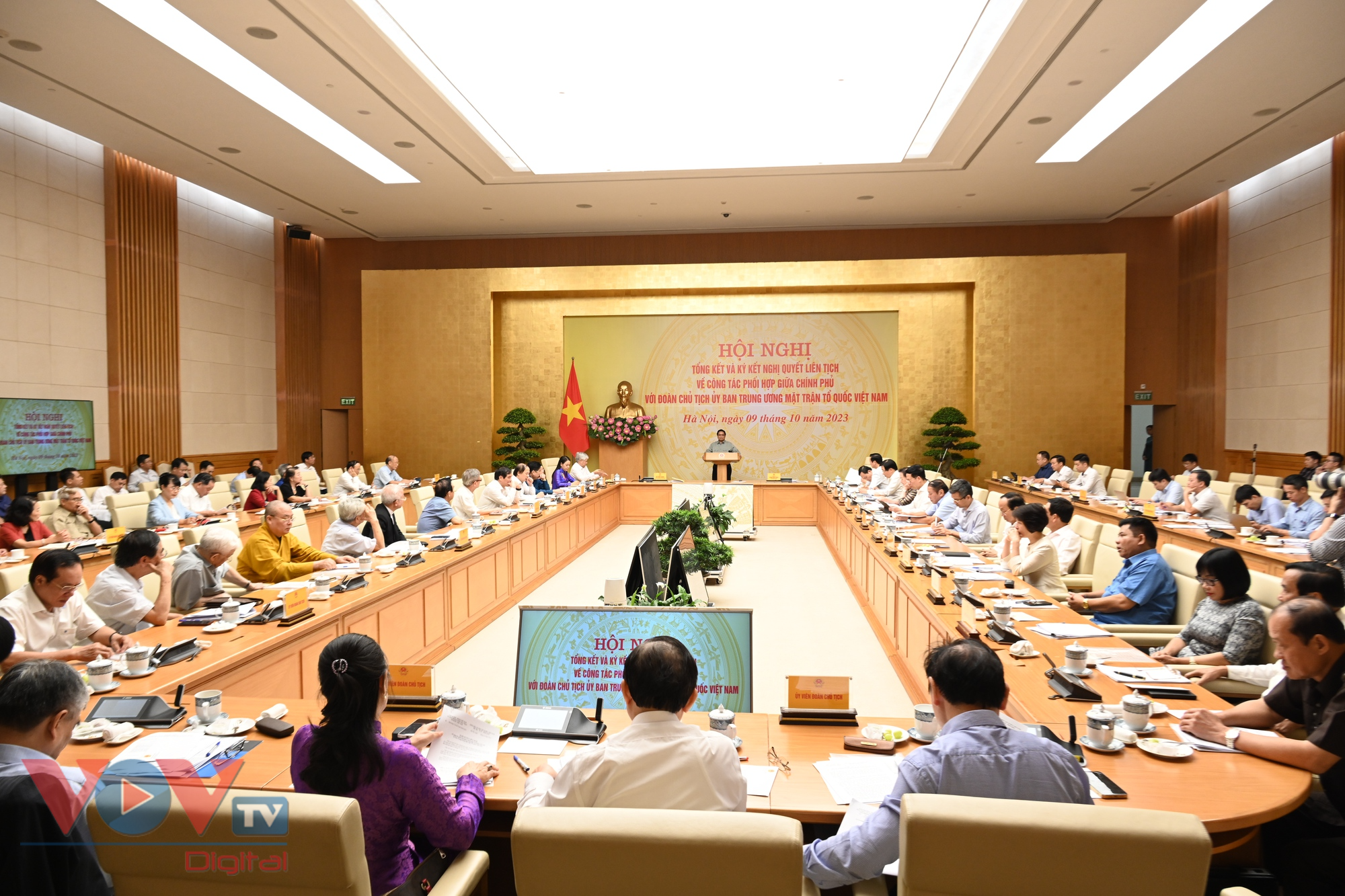 Thủ tướng Phạm Minh Chính dự Hội nghị tổng kết công tác phối hợp giữa Chính phủ với Đoàn Chủ tịch UBTW MTTQ Việt Nam - Ảnh 1.