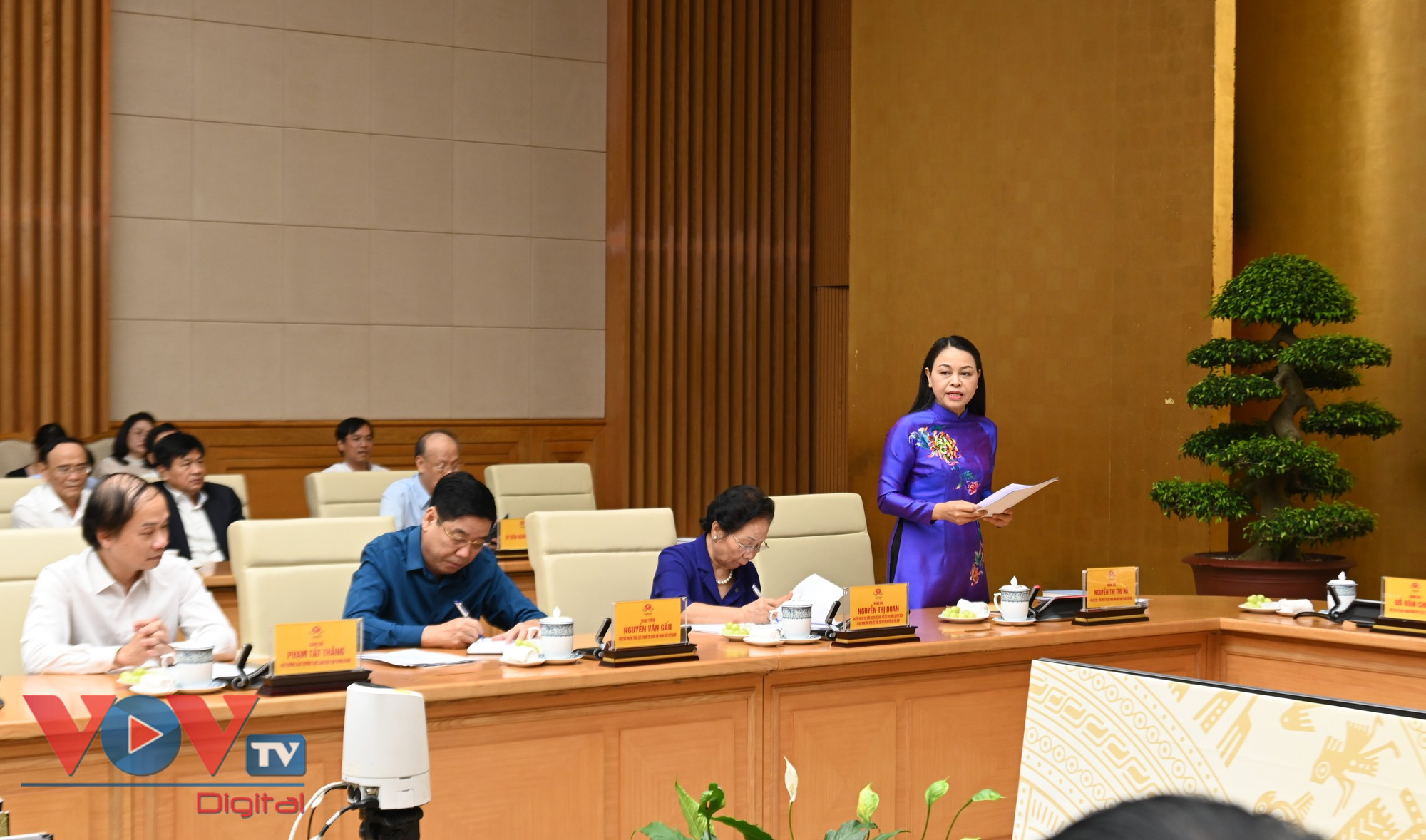 Thủ tướng Phạm Minh Chính dự Hội nghị tổng kết công tác phối hợp giữa Chính phủ với Đoàn Chủ tịch UBTW MTTQ Việt Nam - Ảnh 3.