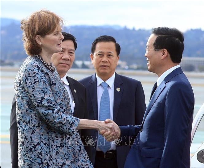 Chủ tịch nước đến San Francisco, bắt đầu tham dự Tuần lễ Cấp cao APEC 2023- Ảnh 1.
