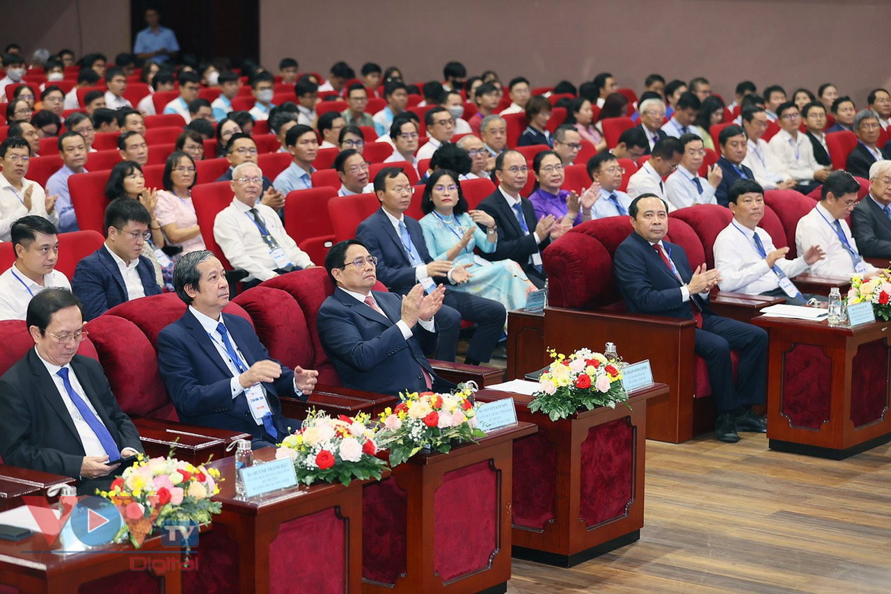 Thủ tướng Phạm Minh Chính dự lễ khai khóa Đại học Quốc gia thành phố Hồ Chí Minh- Ảnh 3.