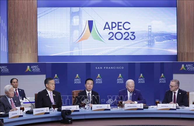 Chủ tịch nước dự đối thoại nhà lãnh đạo các nền kinh tế APEC và khách mời- Ảnh 1.