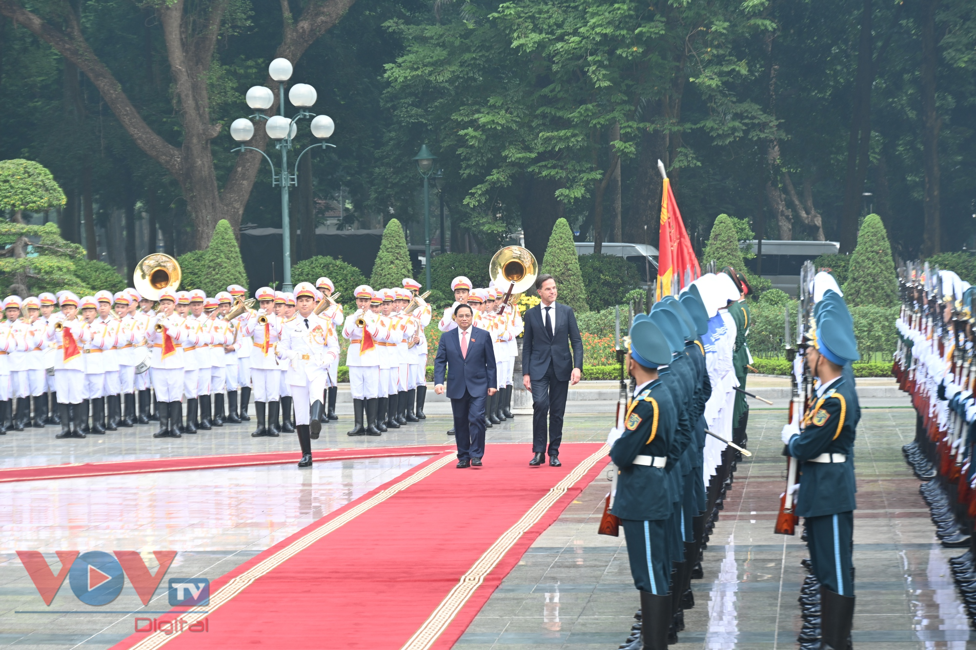 Thủ tướng chủ trì Lễ đón và hội đàm với Thủ tướng Hà Lan Mark Rutte - Ảnh 2.