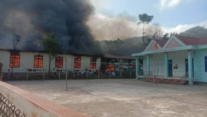 Cháy lớn tại 1 trường bán trú ở Sơn La, 1 học sinh tử vong- Ảnh 1.