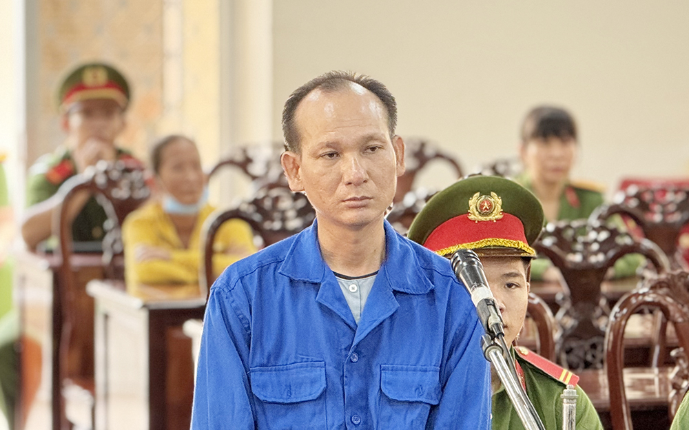 bị cáo Nguyễn Hoàng Nam tại tòa.jpg