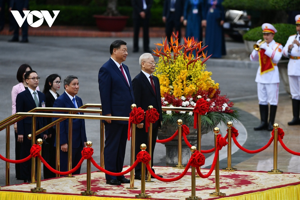 Toàn cảnh lễ đón cấp nhà nước Tổng Bí thư, Chủ tịch Trung Quốc Tập Cận Bình và Phu nhân- Ảnh 5.
