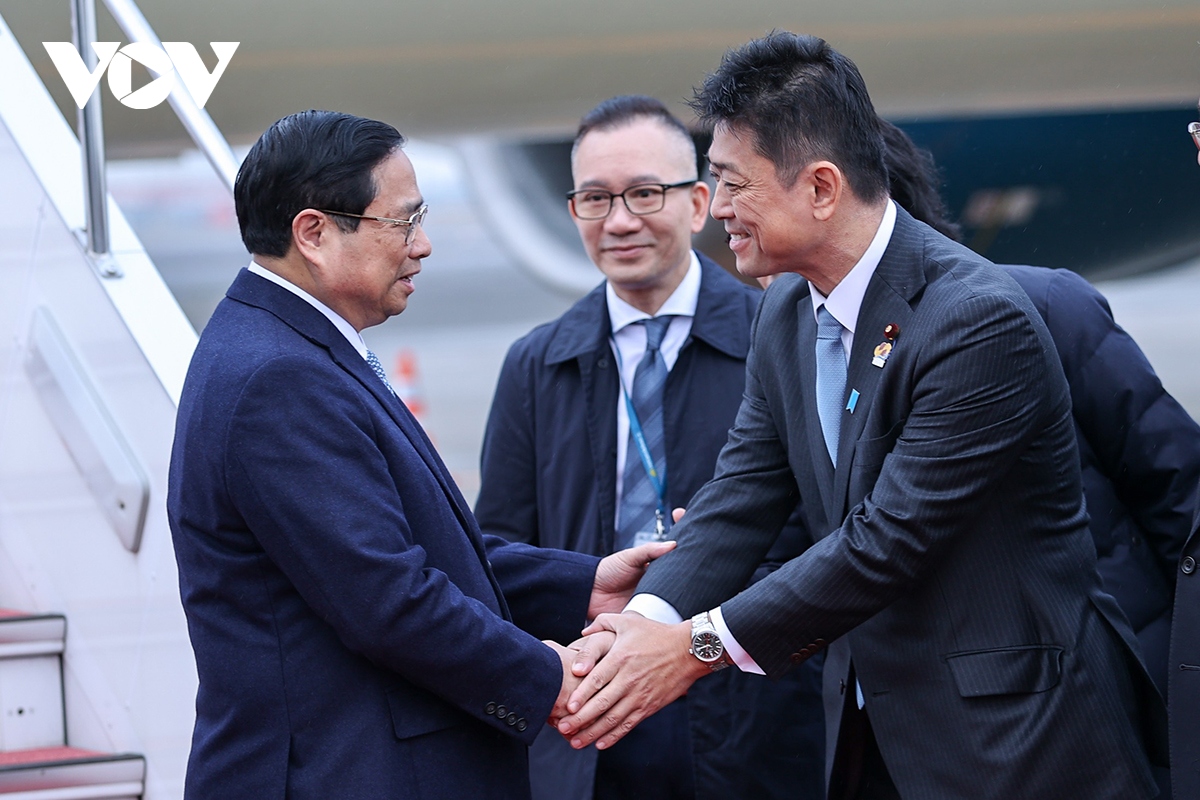Thủ tướng đến Tokyo, dự Hội nghị kỷ niệm 50 năm quan hệ ASEAN - Nhật Bản- Ảnh 2.