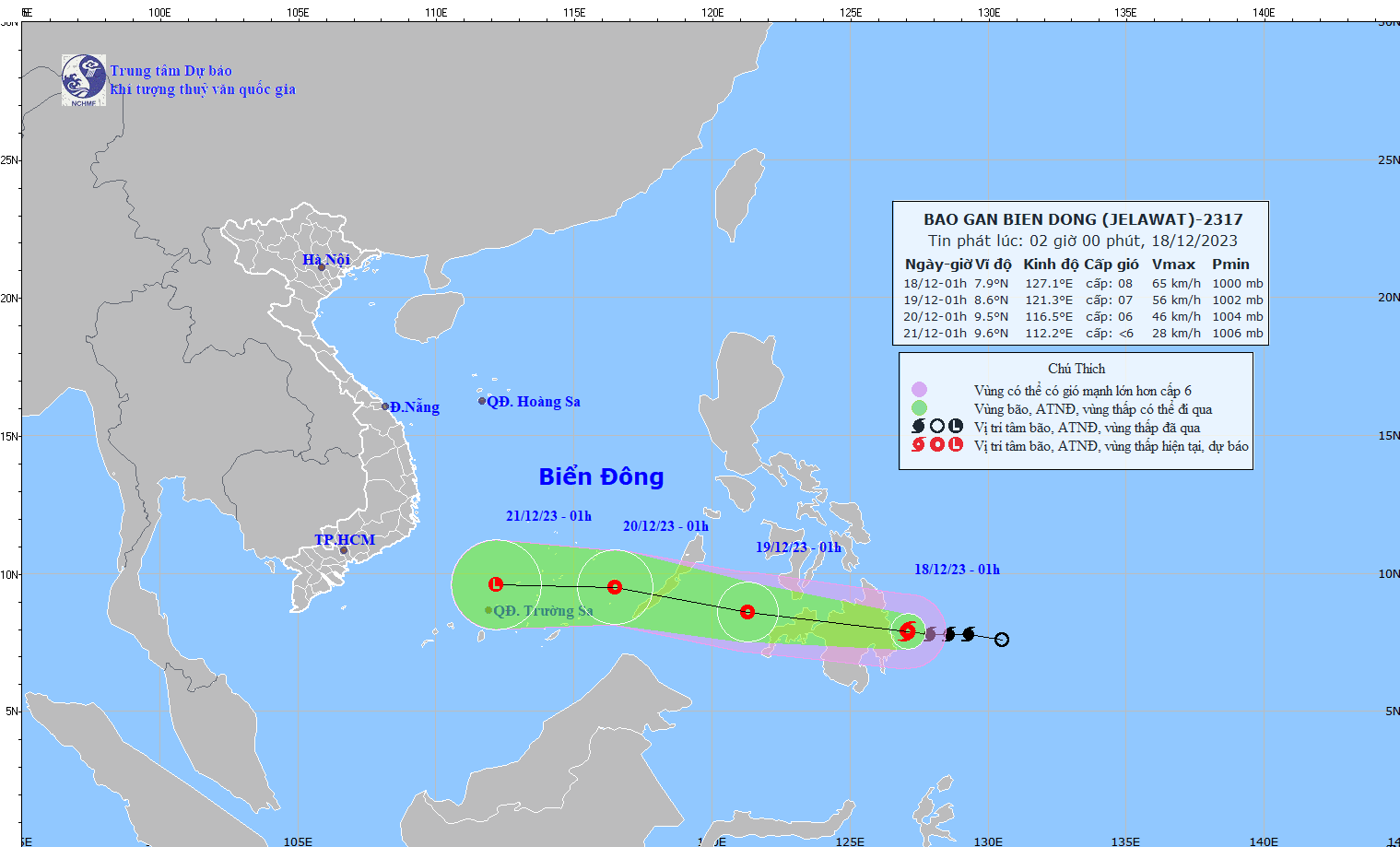 Bão Jelawat tiến vào Biển Đông và suy yếu thành áp thấp nhiệt đới- Ảnh 1.