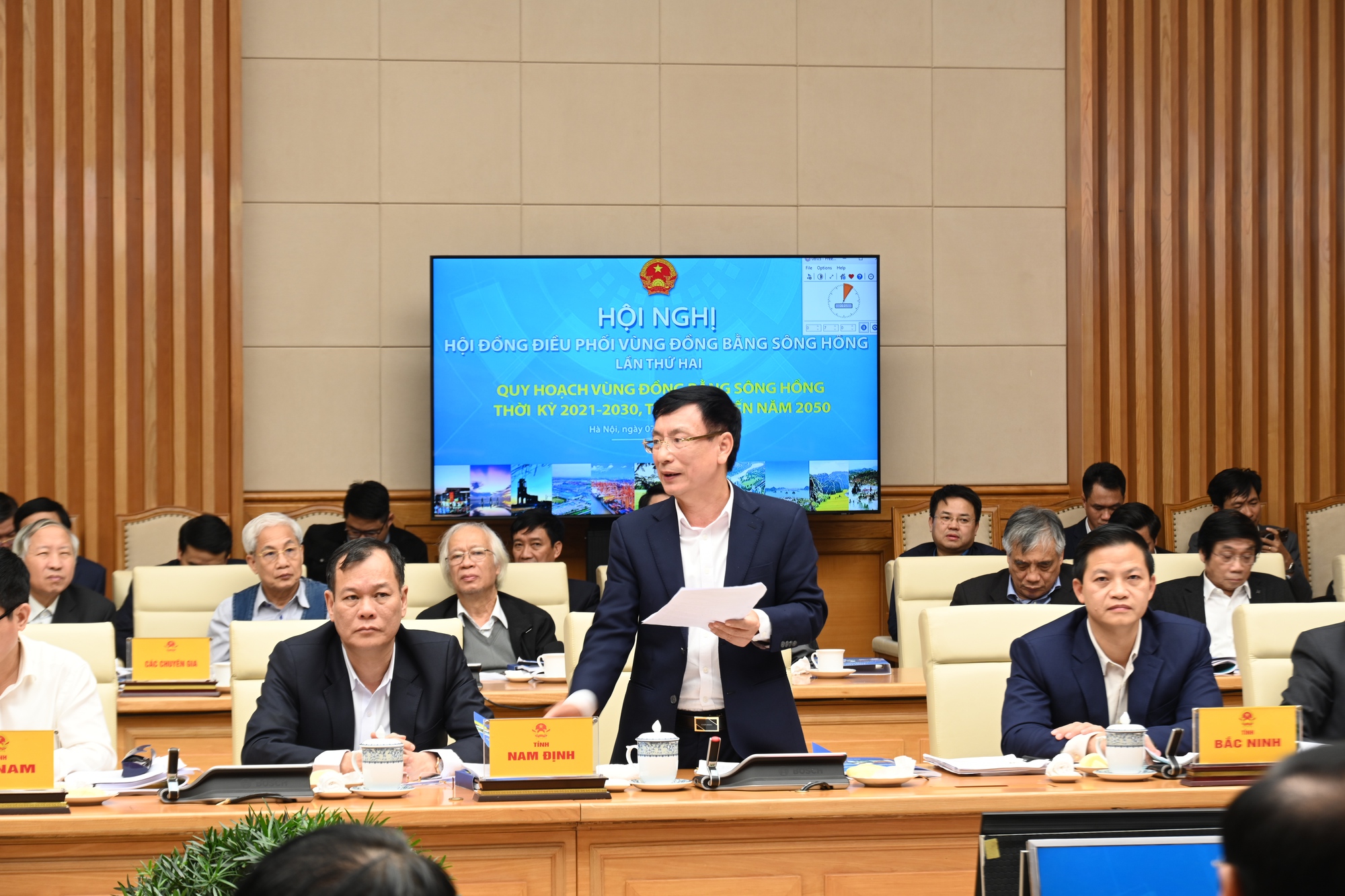 Chủ tịch UBND tỉnh Nam Định Phạm Đình Nghị phát biểu tại hội nghị.jpg