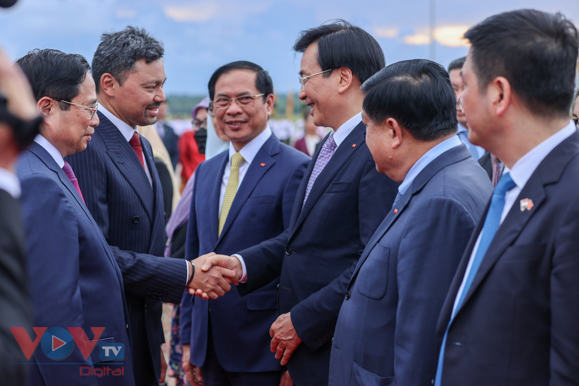 Lễ đón Thủ tướng Phạm Minh Chính và Phu nhân thăm chính thức Brunei - Ảnh 6.