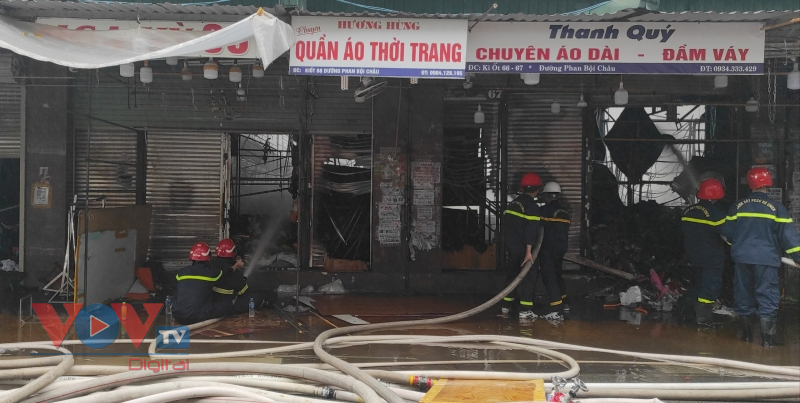 Chợ Tam Bạc (Hải Phòng) tan hoang sau vụ cháy - Ảnh 5.