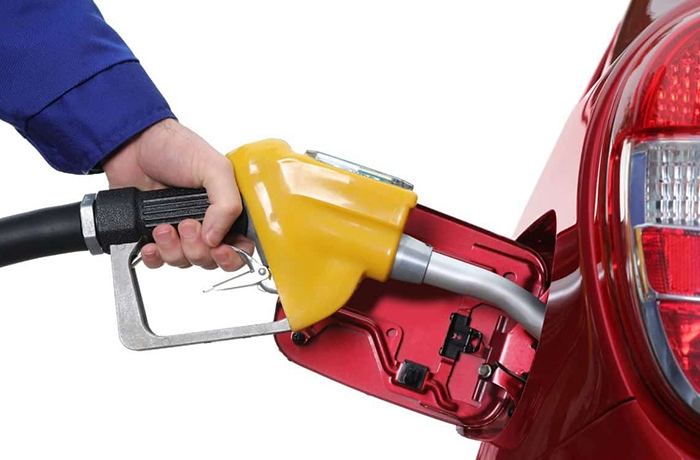 Giá xăng tăng hơn 600 đồng/lit, giá dầu giảm - Ảnh 1.
