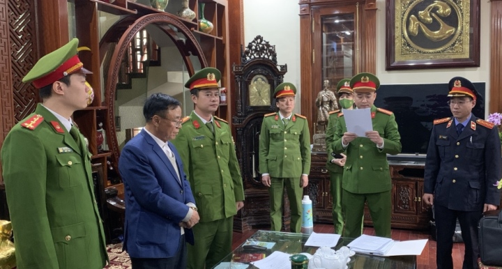 Bắt cựu Phó Chủ tịch tỉnh Hà Nam Trương Minh Hiến - Ảnh 1.