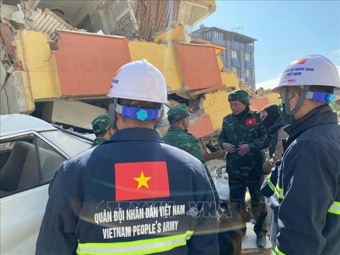 Người dân Thổ Nhĩ Kỳ cảm kích trước nỗ lực tìm kiếm cứu nạn của đoàn Bộ Quốc phòng Việt Nam - Ảnh 1.