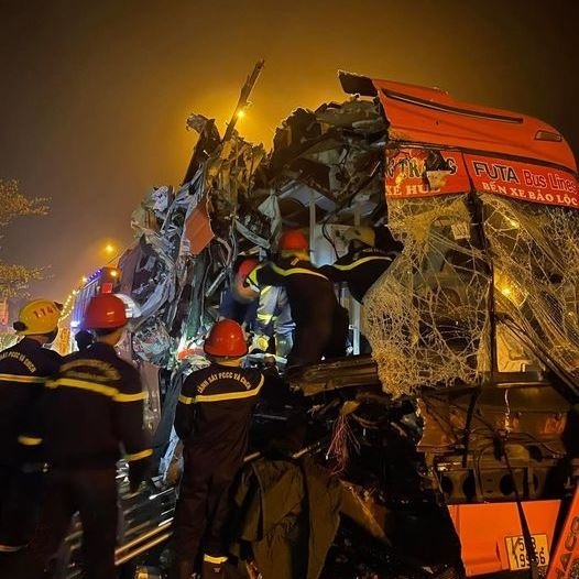 Khắc phục hậu quả vụ tai nạn giao thông làm 3 người chết tại tỉnh Quảng Nam - Ảnh 1.