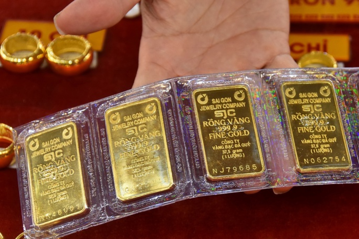 Giá vàng SJC 'giậm chân tại chỗ', vàng thế giới tăng nhẹ - Ảnh 1.