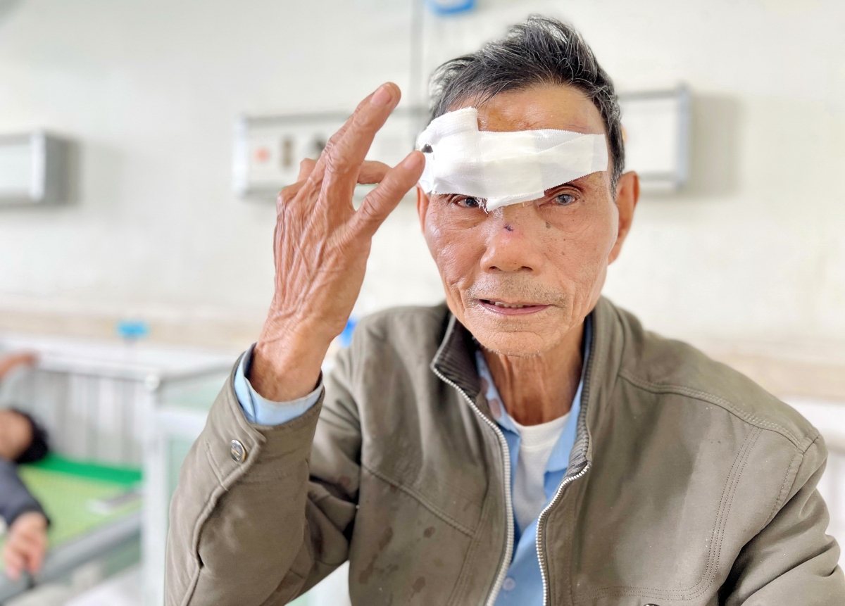 13 người bị thương sau tai nạn giao thông tại Quảng Nam vẫn đang được điều trị - Ảnh 3.